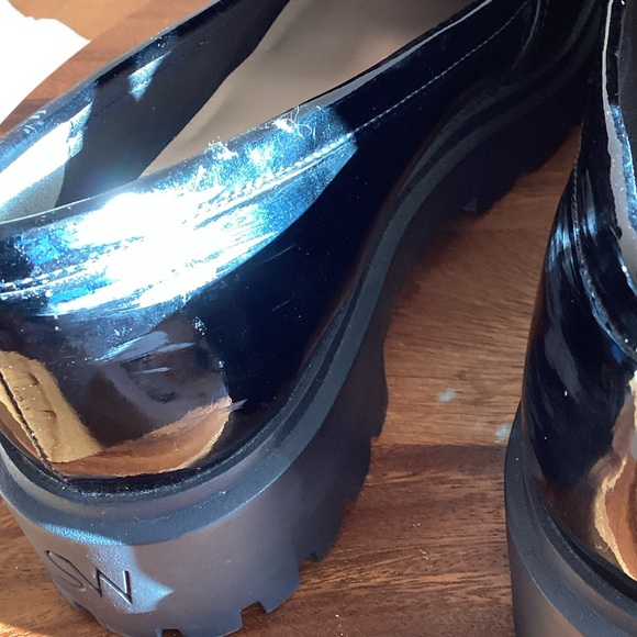 Stuart Weitzman June lug loafers Black Patent leather with Buckle 9 - Picture 4 of 13